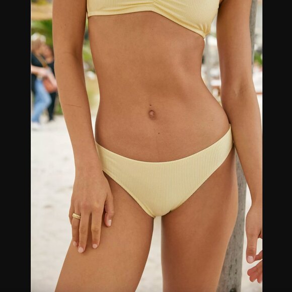[SET] Aerie Rib Bikini Set - Photon Yellow - Picture 6 of 8